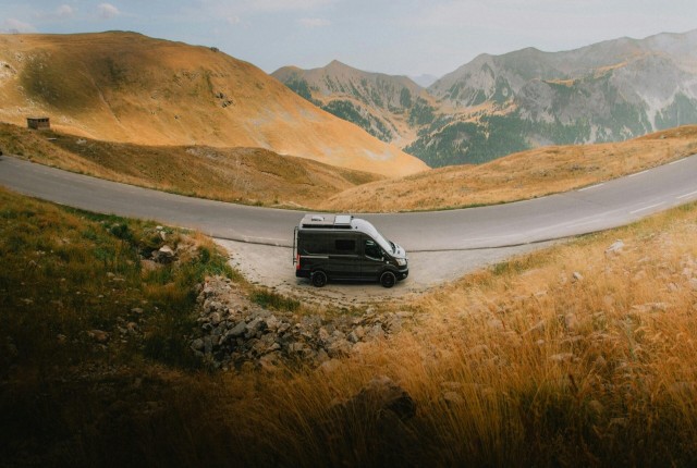 Van Road Trip from Chicago to Yellowstone National Park