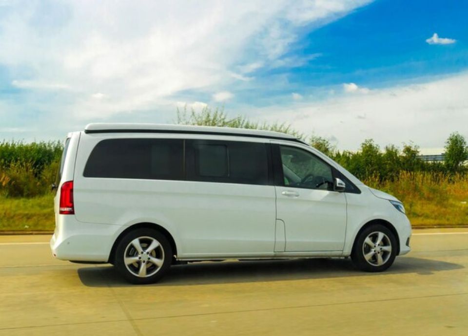 passenger van rental in chicago